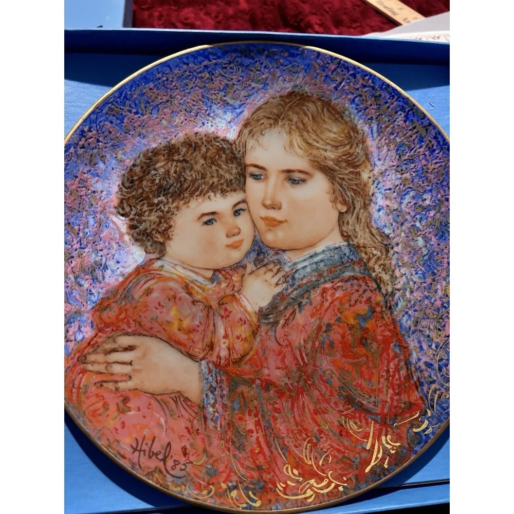 Edna Hibel Mothers Day Plates 1985 Erica & Jamie 8.5 Inch Cert of Authenticity